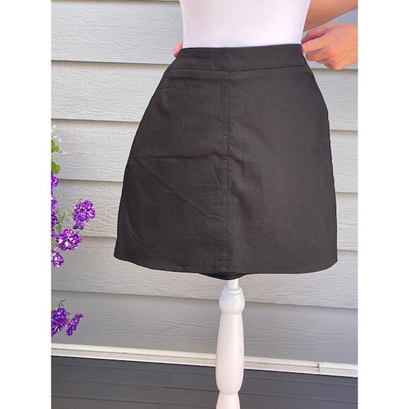 Miami Women's Size Small‎ Black Mini Skirt with Floral Embroidered Front Cotton - Picture 2 of 3